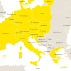 Karte zeigt die Schengen-Zone in Europa. Gelb markiert sind Länder wie Deutschland, Frankreich, Spanien, Italien und Polen.